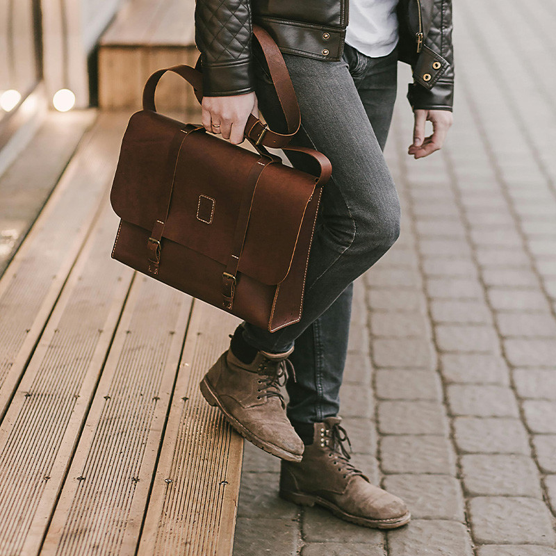 Men’s Everyday Carry: Accessories That Blend Utility With Style