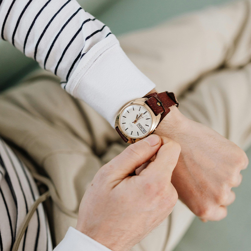 Men’s Style: Accessories That Make Smart Casual Outfits Stand Out